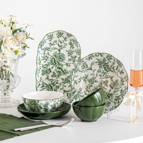 Green Ceramic Dinner Set Porcelain Tableware Luxury Fine Bone Luxurious Dinnerware Plates Set Ceramic