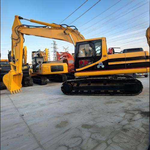 Excavadora manual 320 BL en buenas condiciones