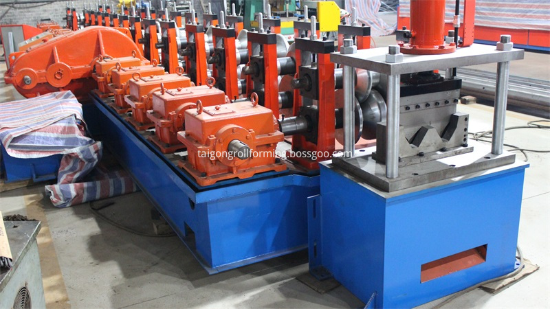 Two-wave Road Guardrail Roll Forming Machine