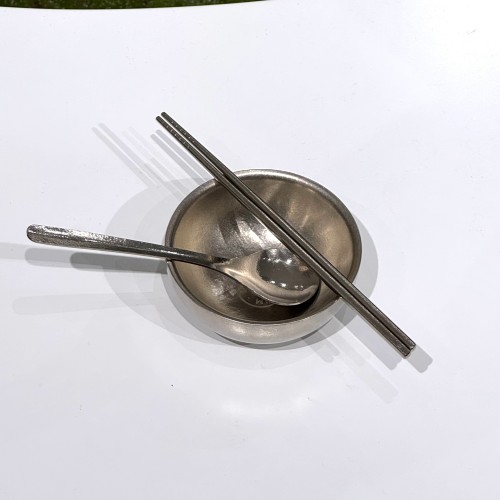 Новы посуд для чыстага тытана для 4 чалавек