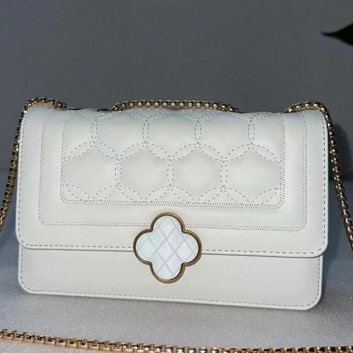 Bolsas de cuerpo cruzado acolchado blanco para mujeres