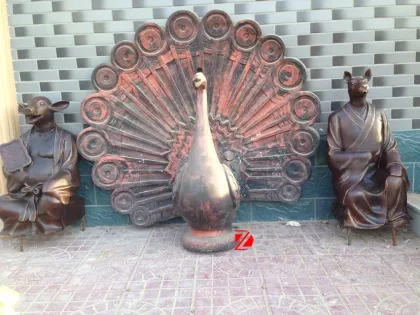 the tail metal garden peacock statue