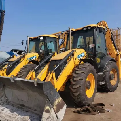 JCB 4CX Tractor Backhoe Loader for Ditch Digging and Loading