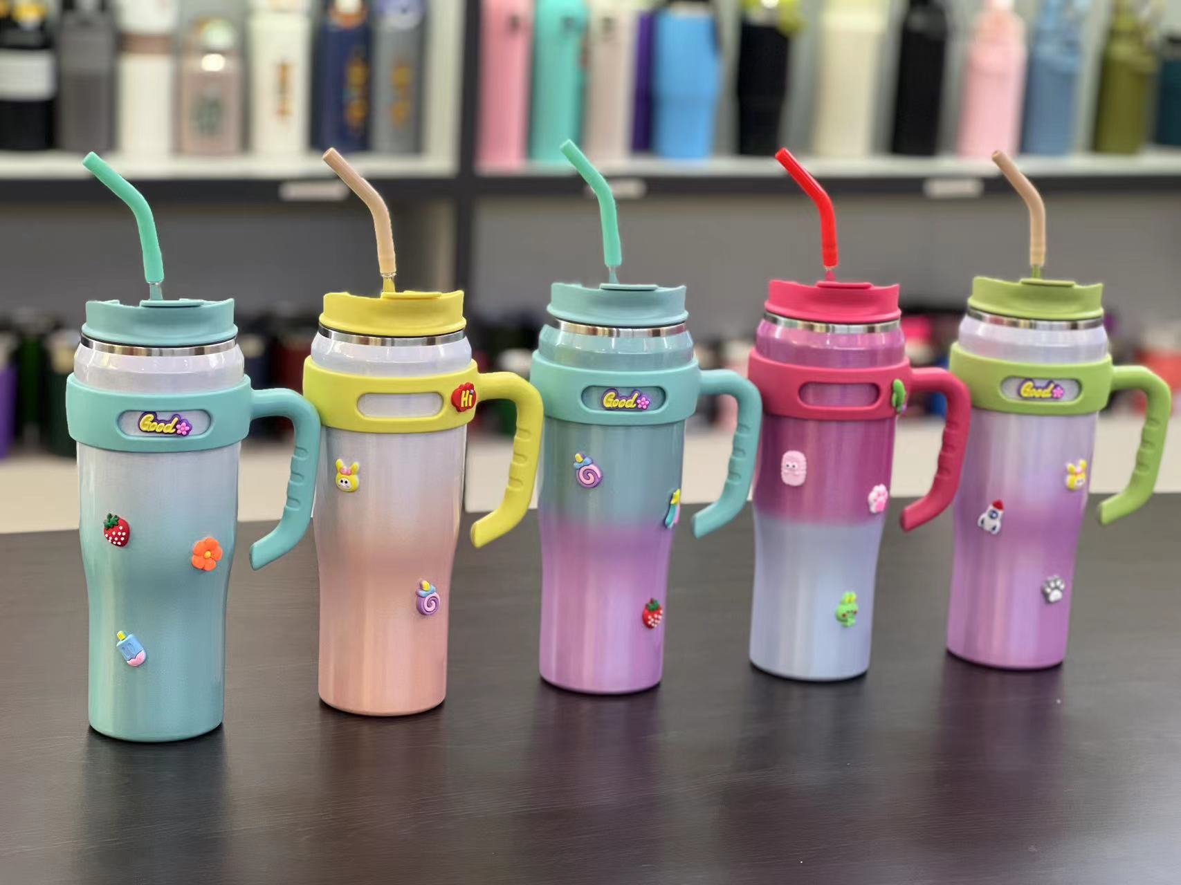 Straw large capacity giant handle insulated cup