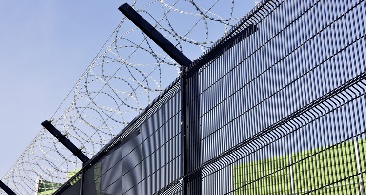 airport fencing 2