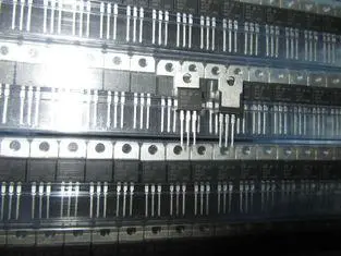 NPN PNP Transistors BTA12-800C - STMicroelectronics - 12A T