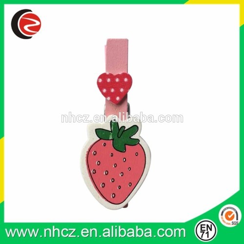 Strawberry shape wooden clip