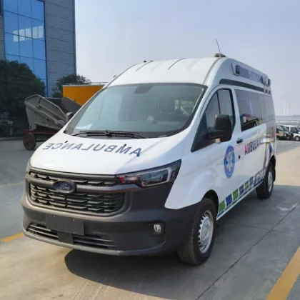 Advanced Jiangling Life Pioneer Medical Transport Vehicle