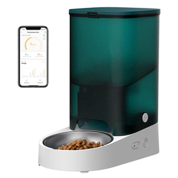 Pet cat feeder for freeze-dried pet food