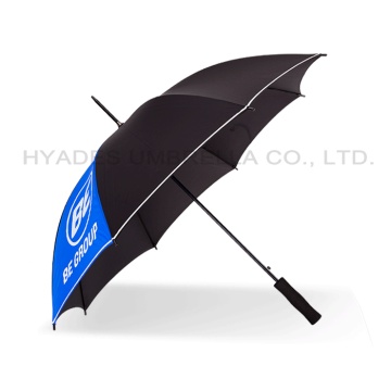 Folding umbrella with base