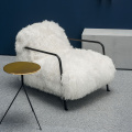 Chaise de laine confortable du salon