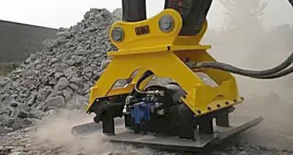 Excavator Attachments and Vibrating Plate Compactors for Construction Machinery