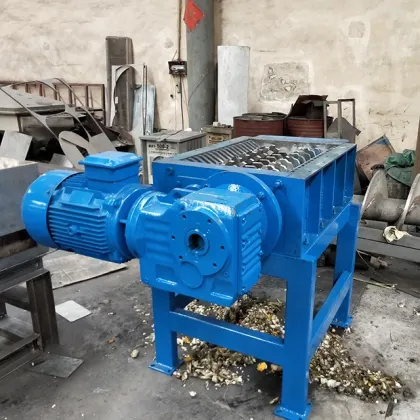 Waste Wood and Plastic Shredding Machines