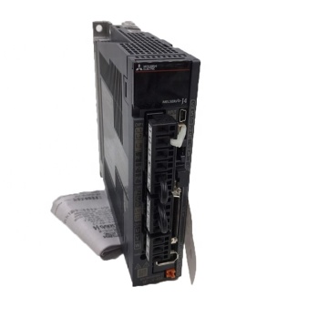 หน่วยแอมพลิฟายเออร์ไดรฟ์เซอร์โว MR-J4-40A สำหรับเครื่องกัดซีเอ็นซี