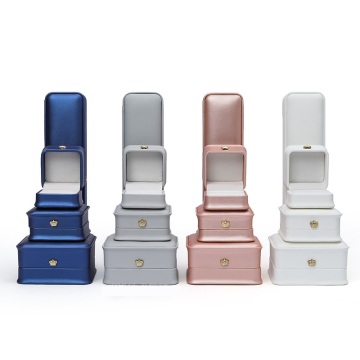 Elegant Rose Gold Crown Pu Leather Jewelry Box