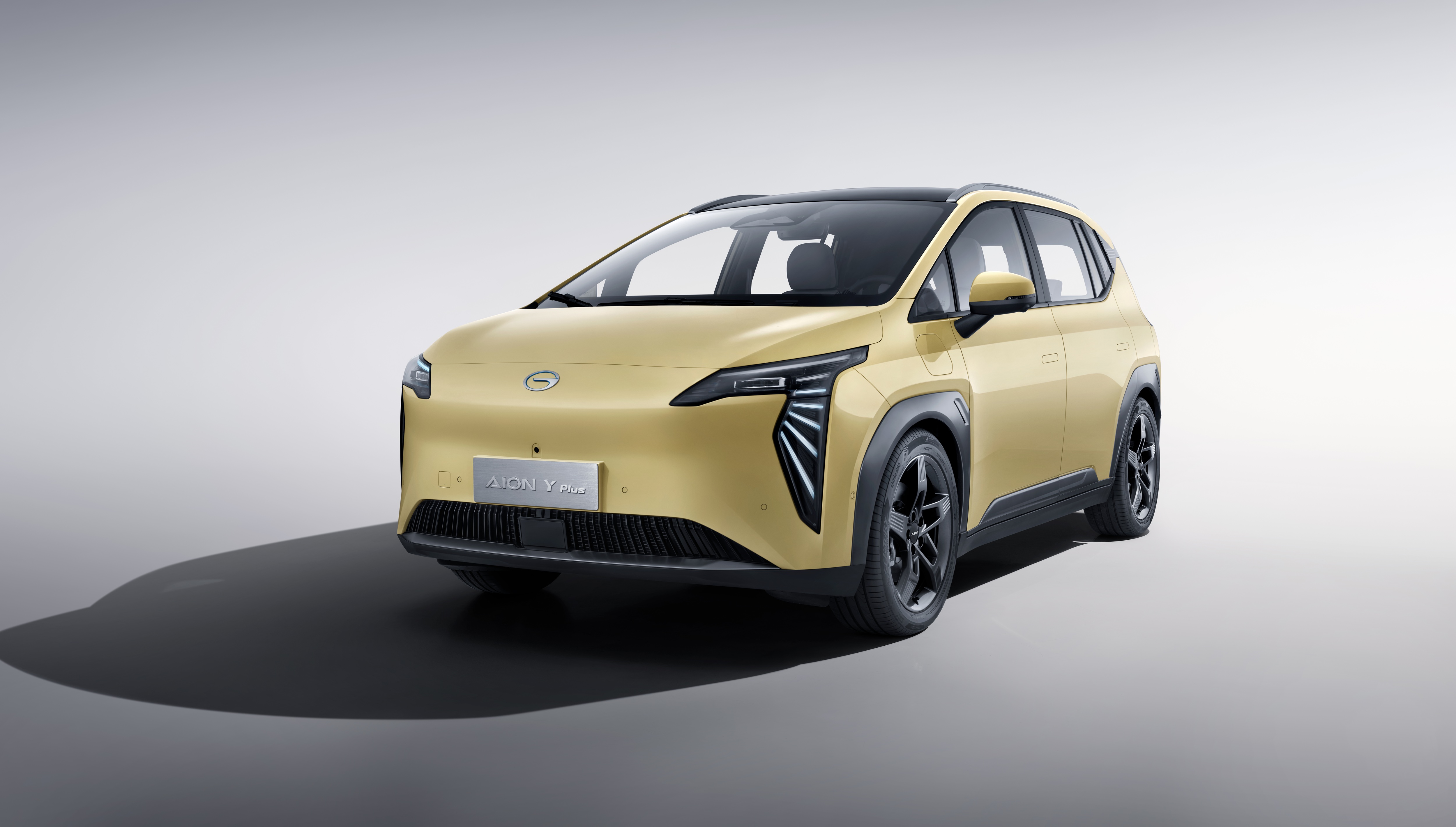 AION Y Plus electric suv for family car