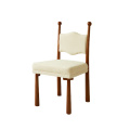 Cadeiras de jantar brancas e de alta qualidade fabulosas