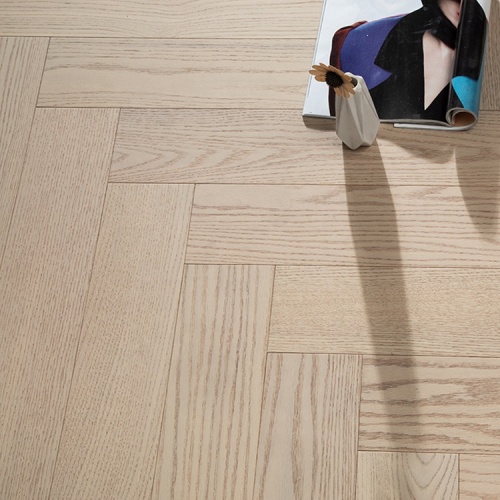 Engineered Wooden Flooring with Natural Wood Grain