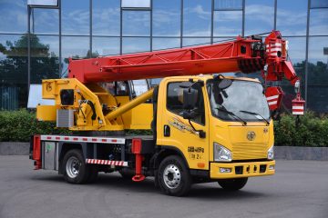 Fully equipped with a 5-ton Jiefang truck crane