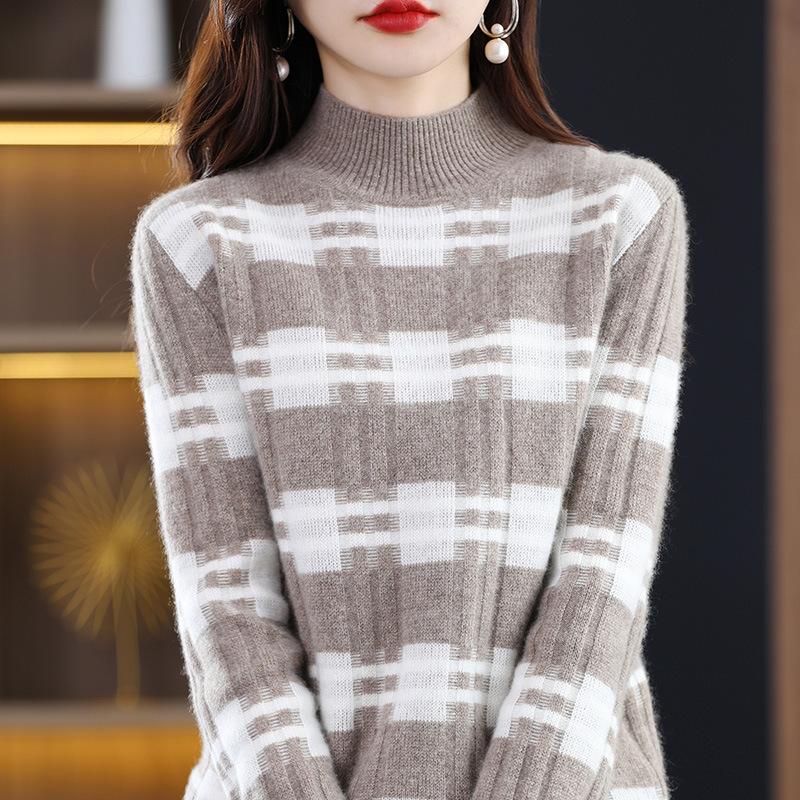 Colour blocked vertical pit striped half turtleneck top