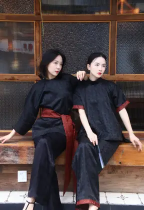 Shisanchai Zhaokong Xiyu Xiangyunsha Mandarin Collar Short-Sleeve Top