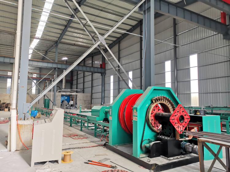 Square Pile Roll Welder