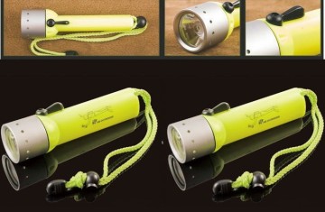 30 Meters Magnetic Switch Control Diving Flashlight