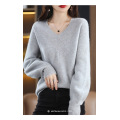 New V-neck solid color twist bubble sleeve sweater