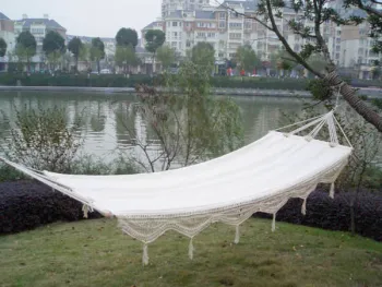 Hammock with edging