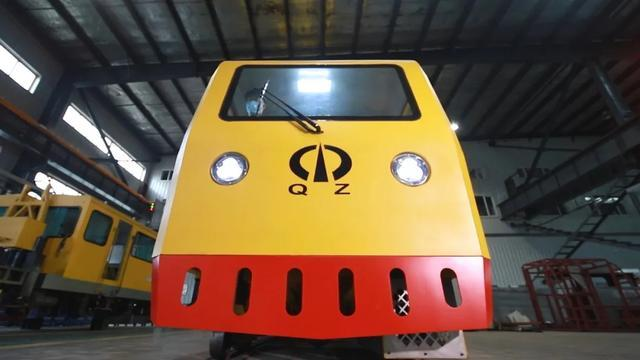 Railway track grinding car