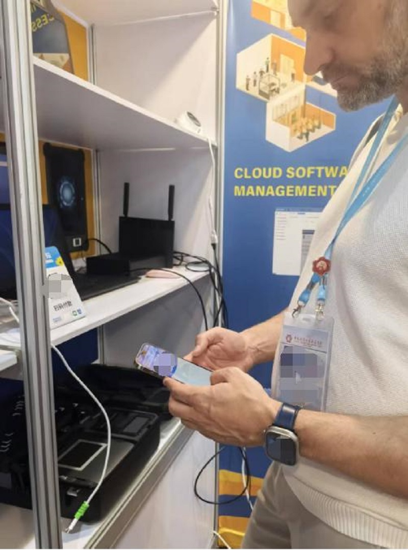 HFSecurity shines at the 2025 Canton Fair with innovative biometric technology, triggering a wave of transactions on site