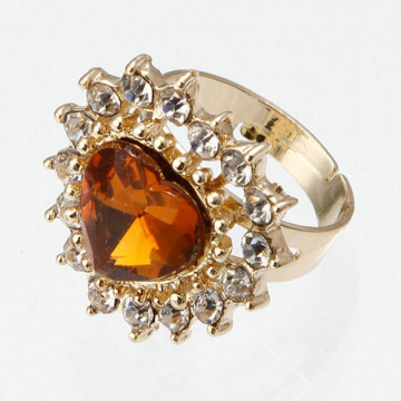 Noble and elegant with heart love bird fashion finger ring for women