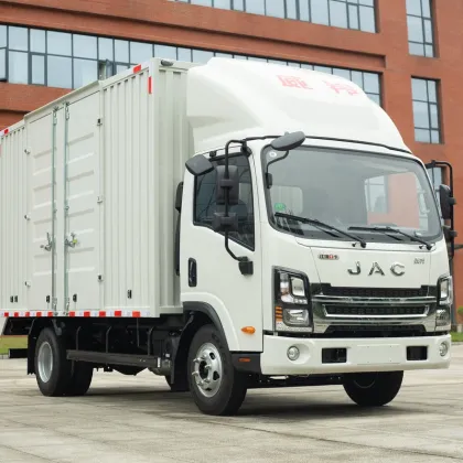 JAC Weilong M6 Start-up Edition, 137 horsepower, 4.15-meter single-row box light truck