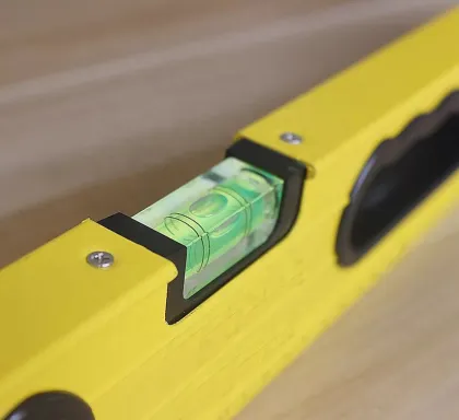 Precision Aluminium Alloy Spirit Level 400-1000mm Ruler with Bubble and Strong Magnets