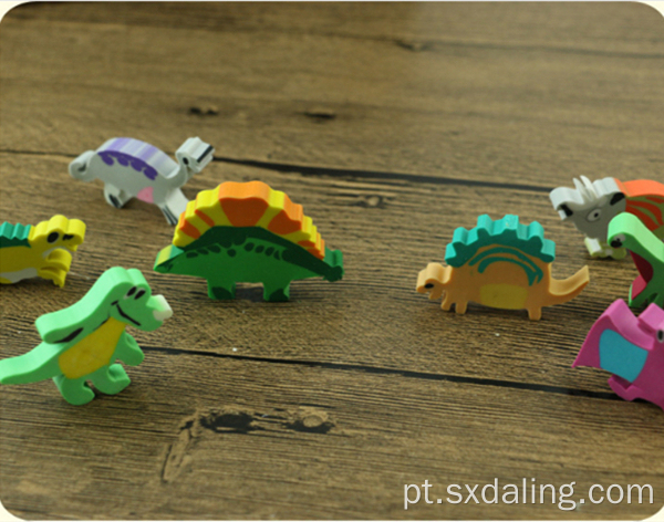 Presente criativo de borracha de dinossauro para crianças