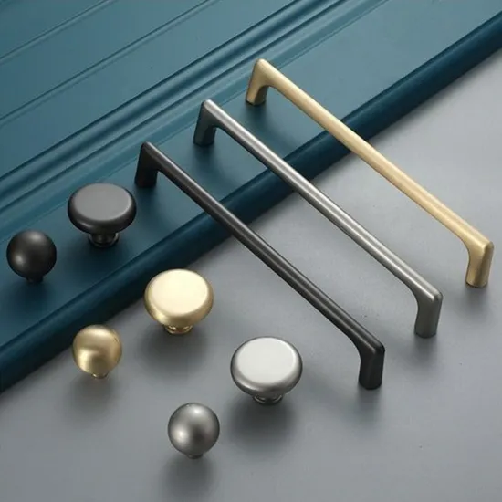 Aluminum Profile Extrusion: Kitchen Accessories, Furniture Handles, Hardware Cabinet Handles & Knobs" 

However, to make it more concise and SEO-friendly, you might consider:

"Aluminum Profile Kitchen Cabinet Handles & Furniture Hardware
