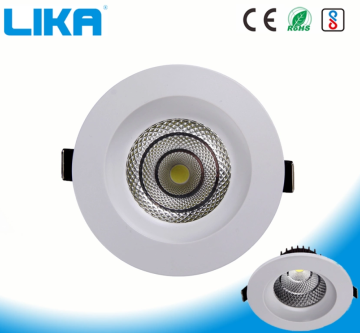Do oświetlenia sklepów odzieżowych stosowane są oprawy typu downlight LED