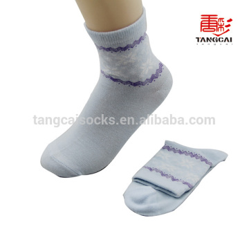 2015 wholesale women bamboo socks