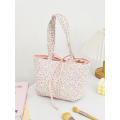حقيبة تسوق مبطنة بالأزهار مصنوعة من القطن للأمهات يوميًا