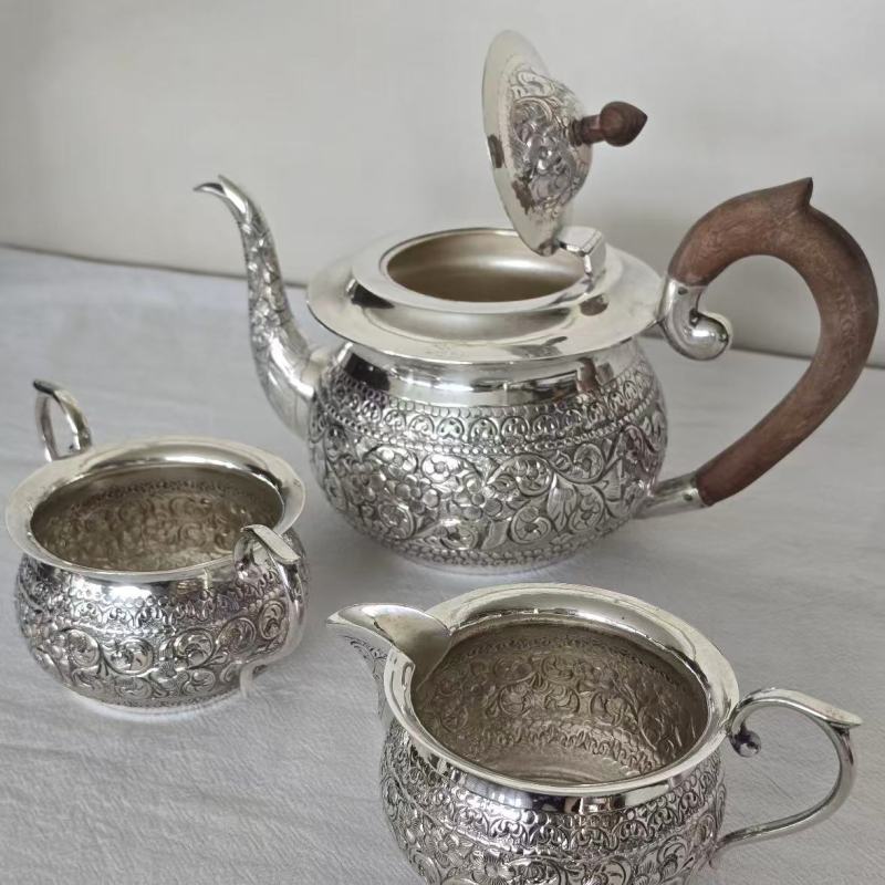 Exquisite Hollowed Silver Tableware with Timeless Patterns
