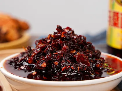 Carefully selected chili peppers pure and fragrant