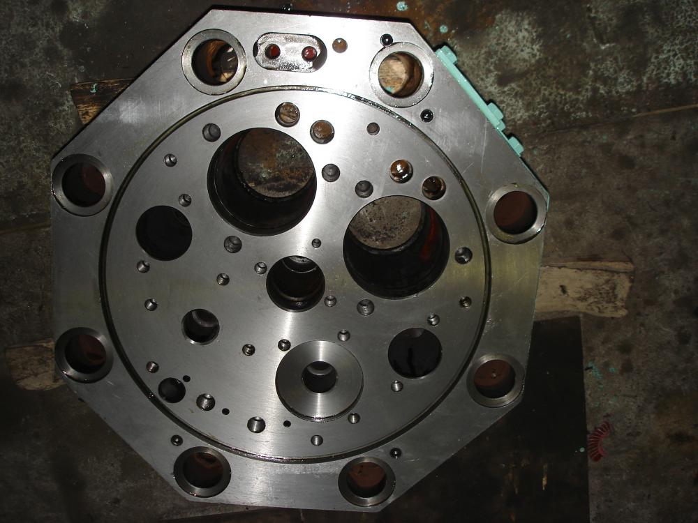 Bagian Mesin Diesel Marine Cylinder Head