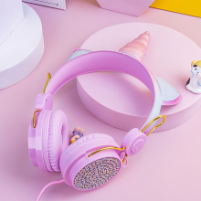 Casque câblé pliable casque Unicorn Diamond Kids Headphones avec des oreilles de chat LED Microphone