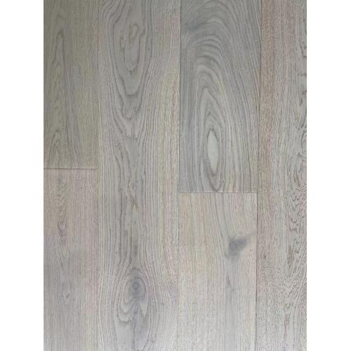 Parquet contrecollé en chêne fumé blanc