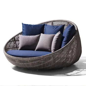 Customizable Outdoor Rattan Reclining Sofa Set: Rainproof & Shade-Resistant Villa Furniture