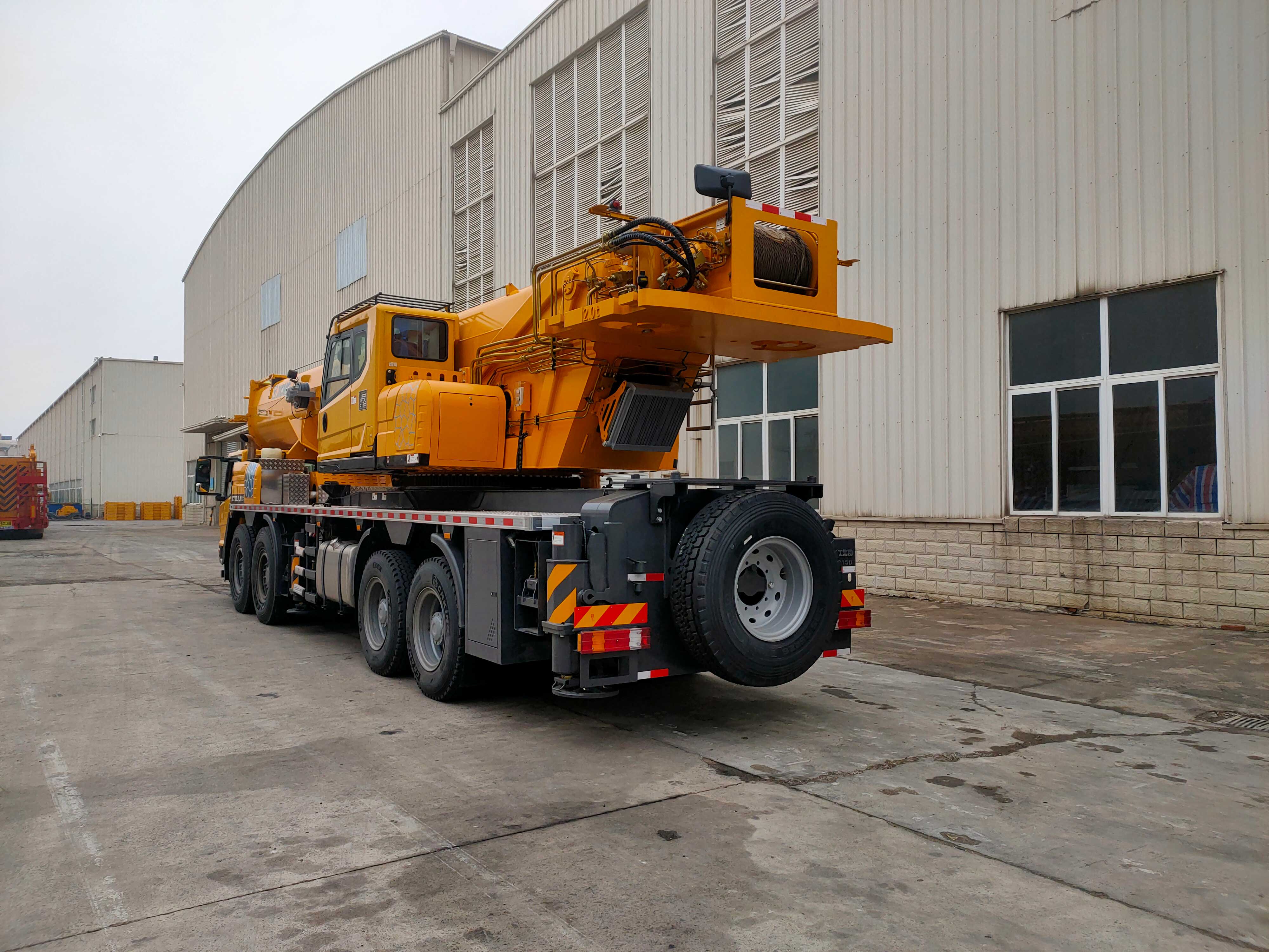 used-telescopic-crane