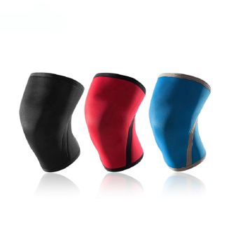 Sports cheekbones with knee pads