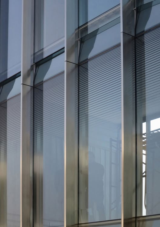 curtain wall building
