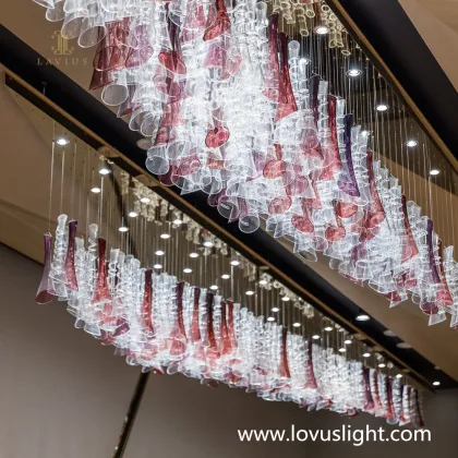 White and red glass wine glass chandeliers hotel bar custom chandeliers 2022 popular large light luxury chandeliers