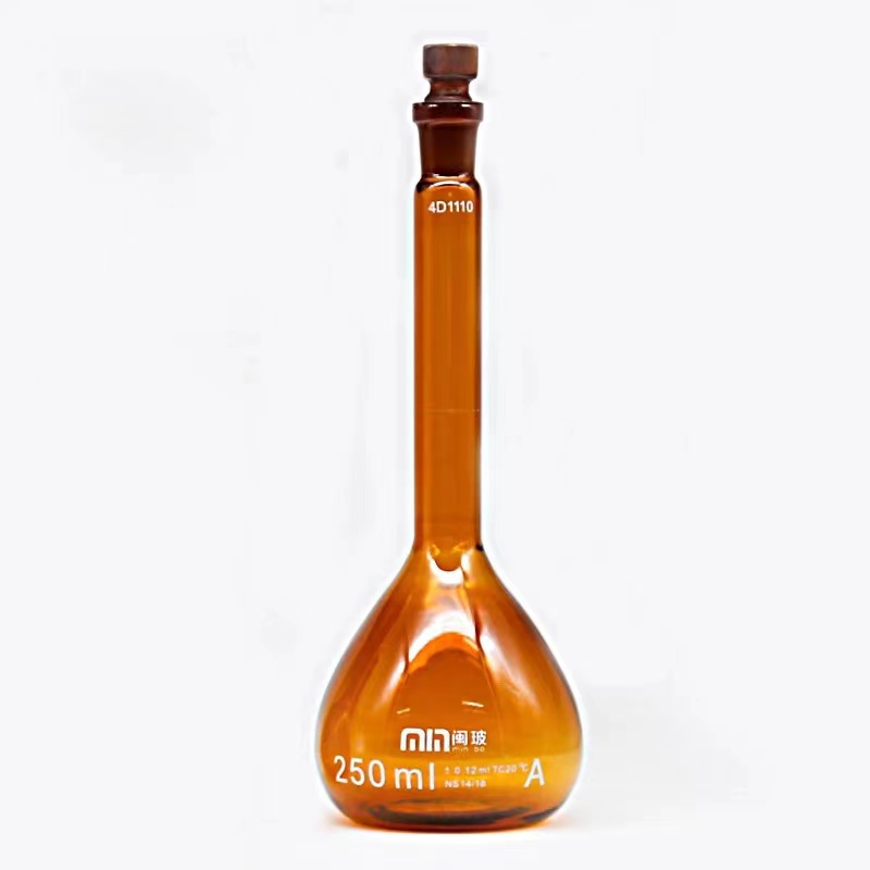 Flacon volumétrique en verre ambre avec bouchon 500 ml